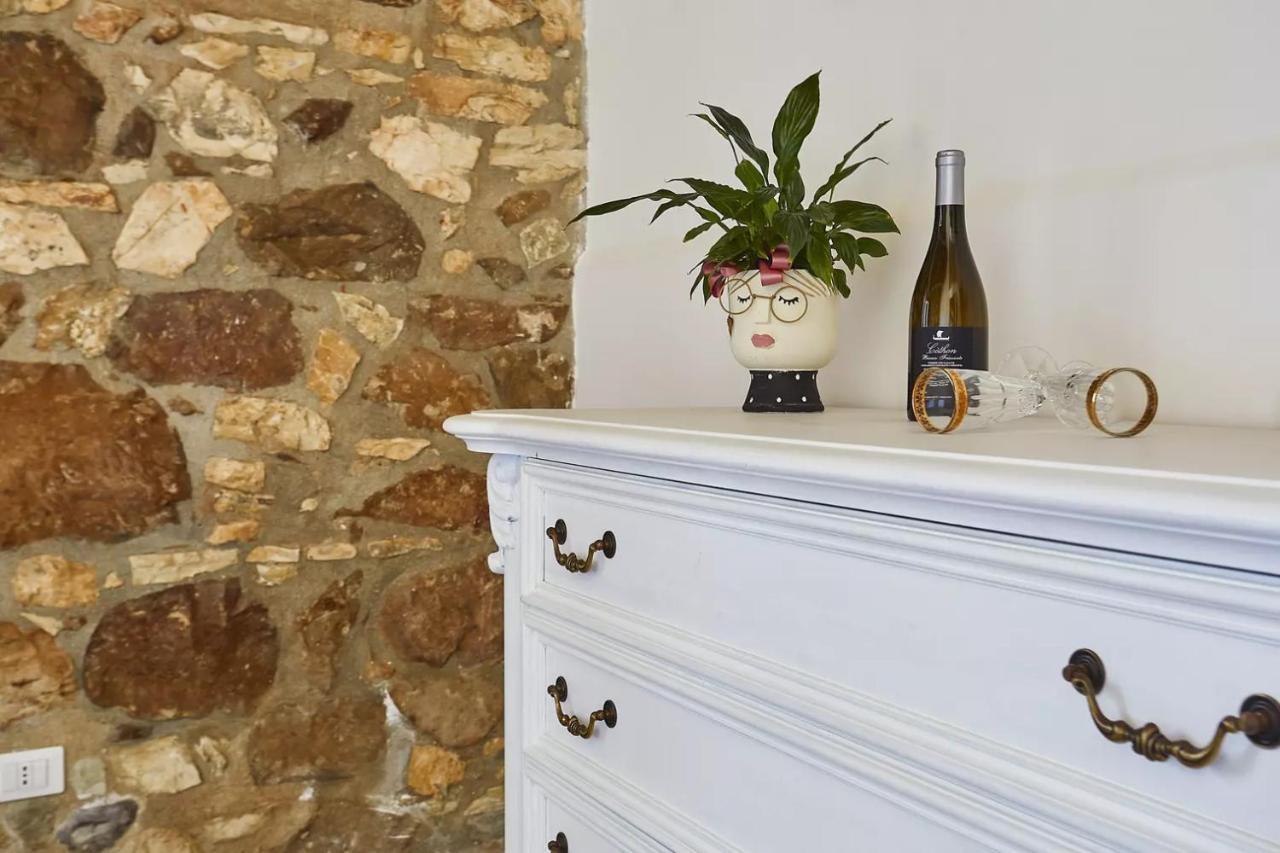 Ummari Casale Sammartano Apartments מראה חיצוני תמונה